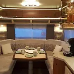 Luxus Wohnwagen Alpenblick Apartman