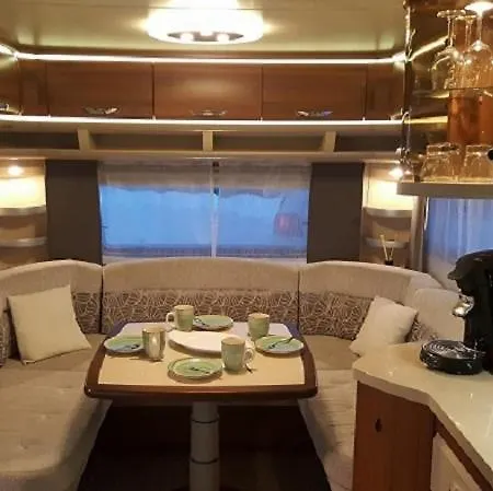 Luxus Wohnwagen Alpenblick Appartement
