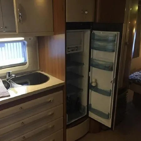 Luxus Wohnwagen Alpenblick Appartement *