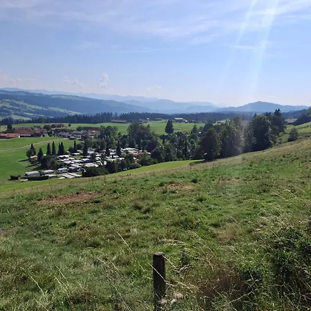 Luxus Wohnwagen Alpenblick Appartement Weiler-Simmerberg